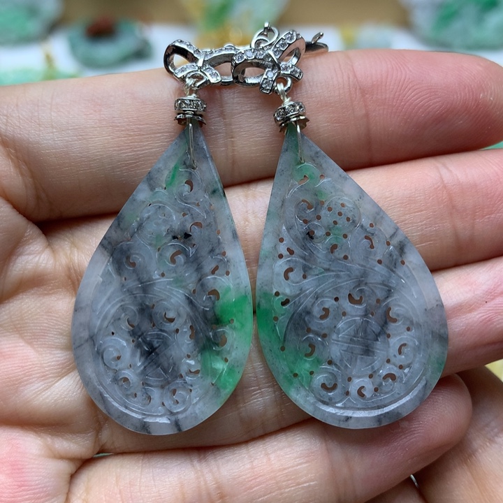 翡翠颈饰未镶嵌翡翠