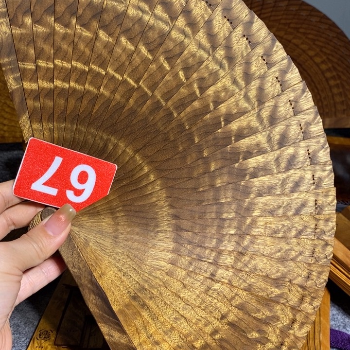 金丝楠用****3金丝楠手把件