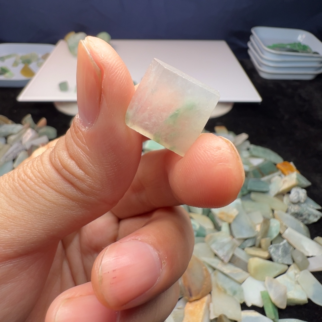 翡翠裸石缅甸翡翠A货