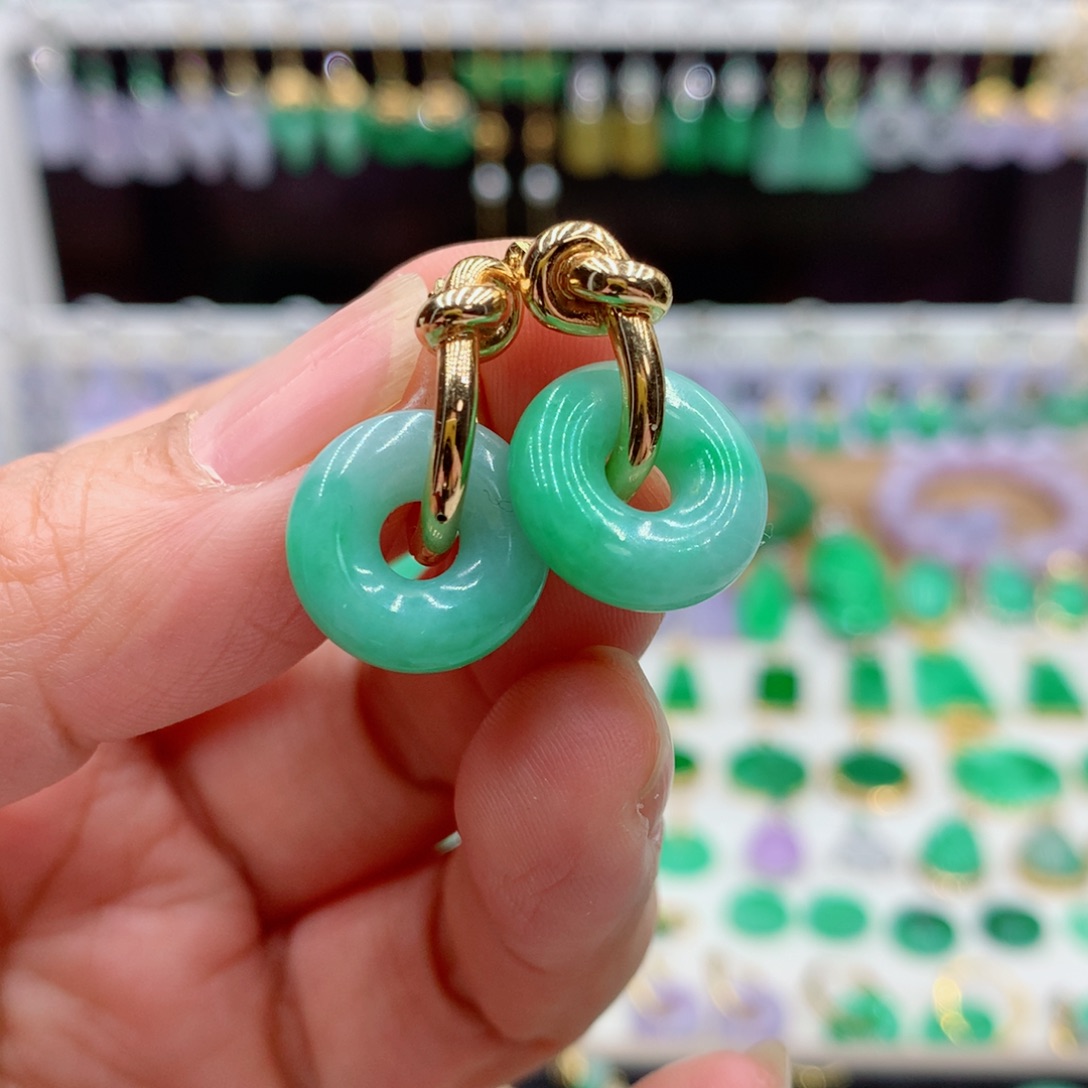 翡翠18K金镶嵌耳饰