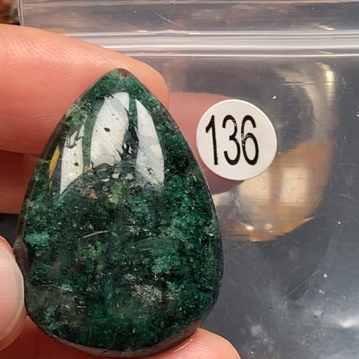 曼***活未镶嵌颈饰水晶天然