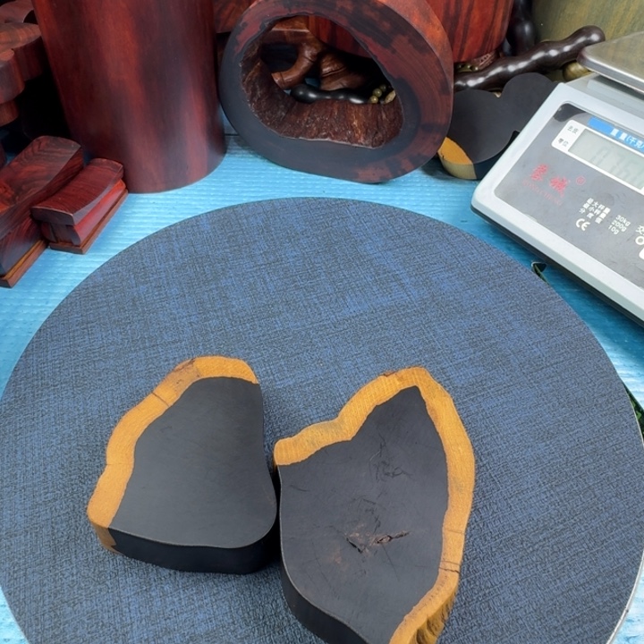 刘***声大果紫檀（缅甸花梨）