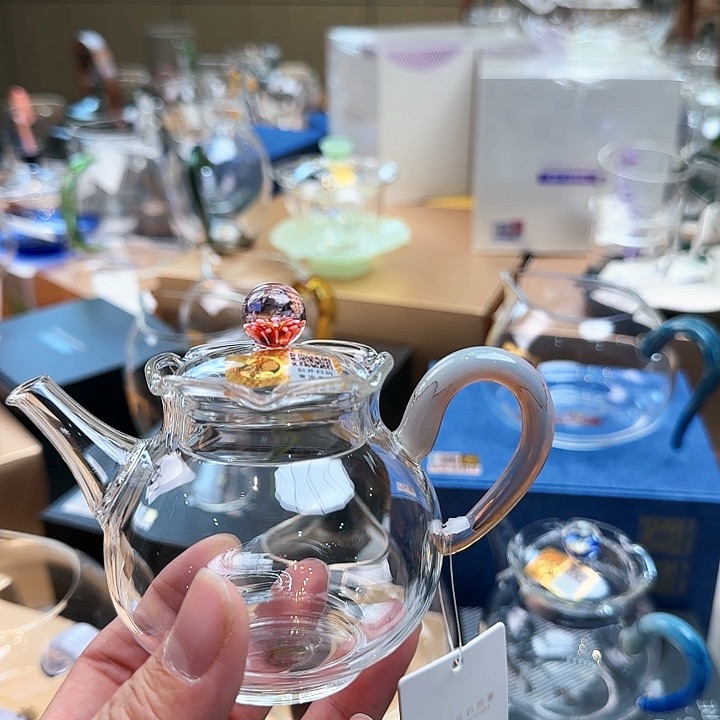 禾器华蕊壶凤颜粉玉