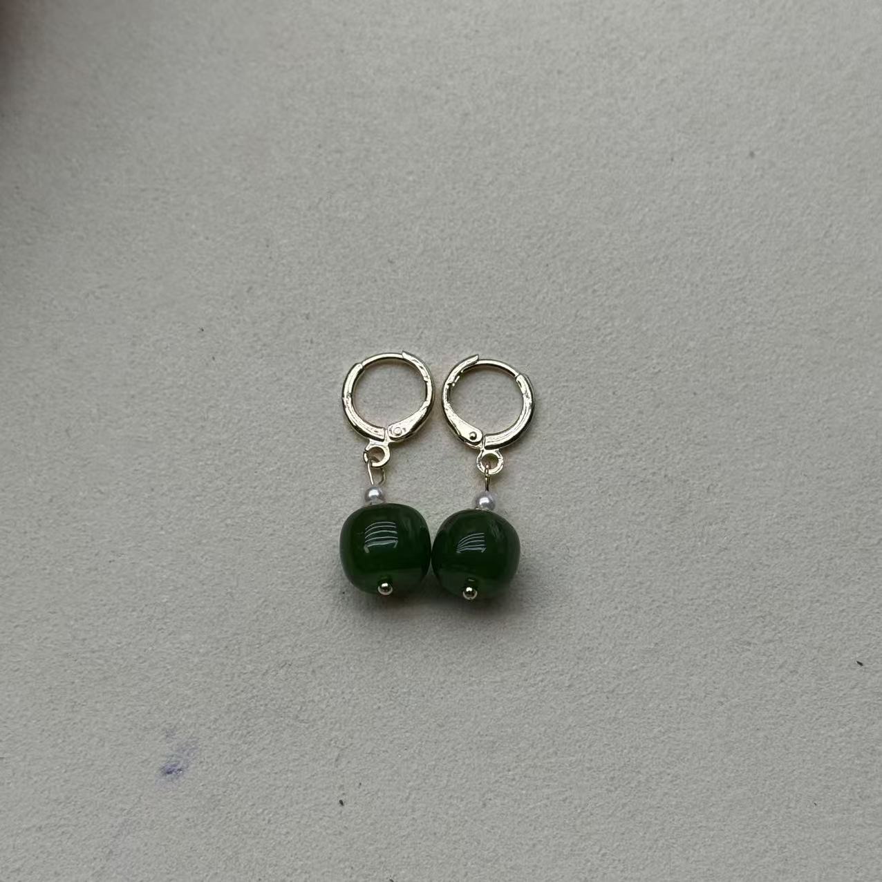 时尚百搭和田玉耳饰E18