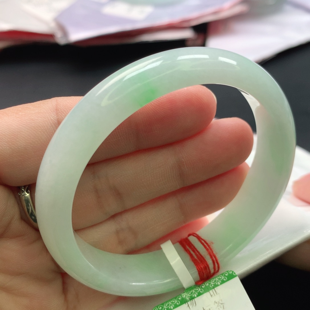 翡翠手镯未镶嵌贵妃55