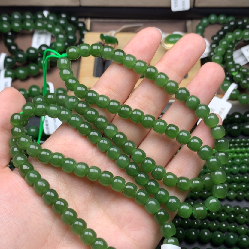 【闪购商品】颈饰未镶嵌和田玉（碧玉）阿****7m