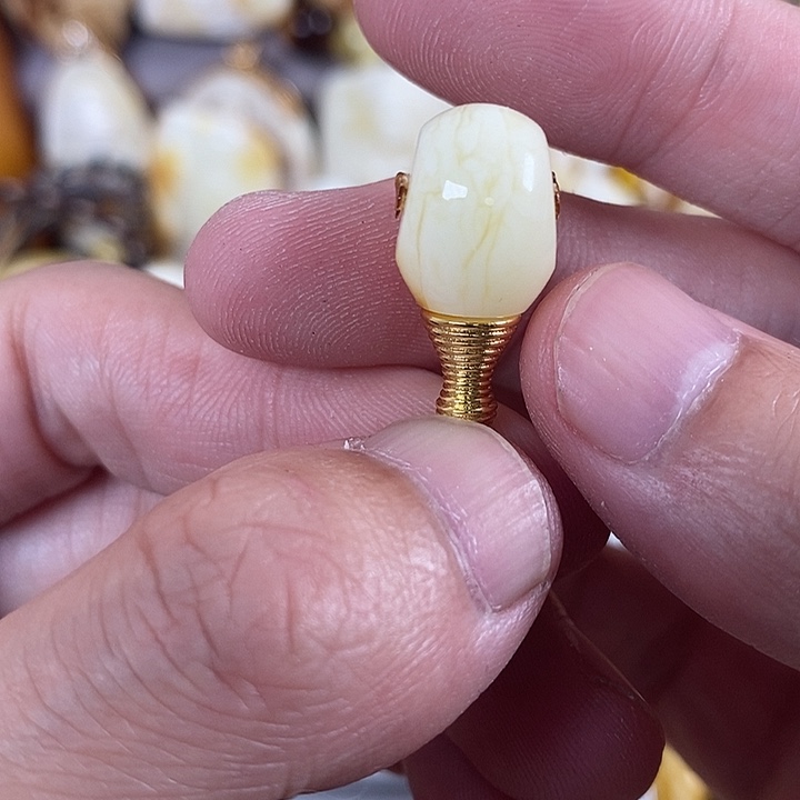 琥珀未镶嵌裸石我