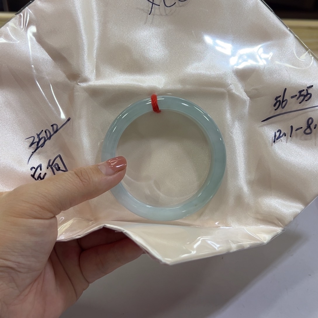 X***c翡翠未镶嵌手镯手镯