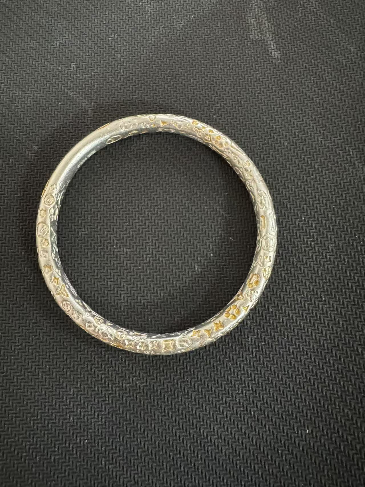 精品银手镯（无礼盒）S162