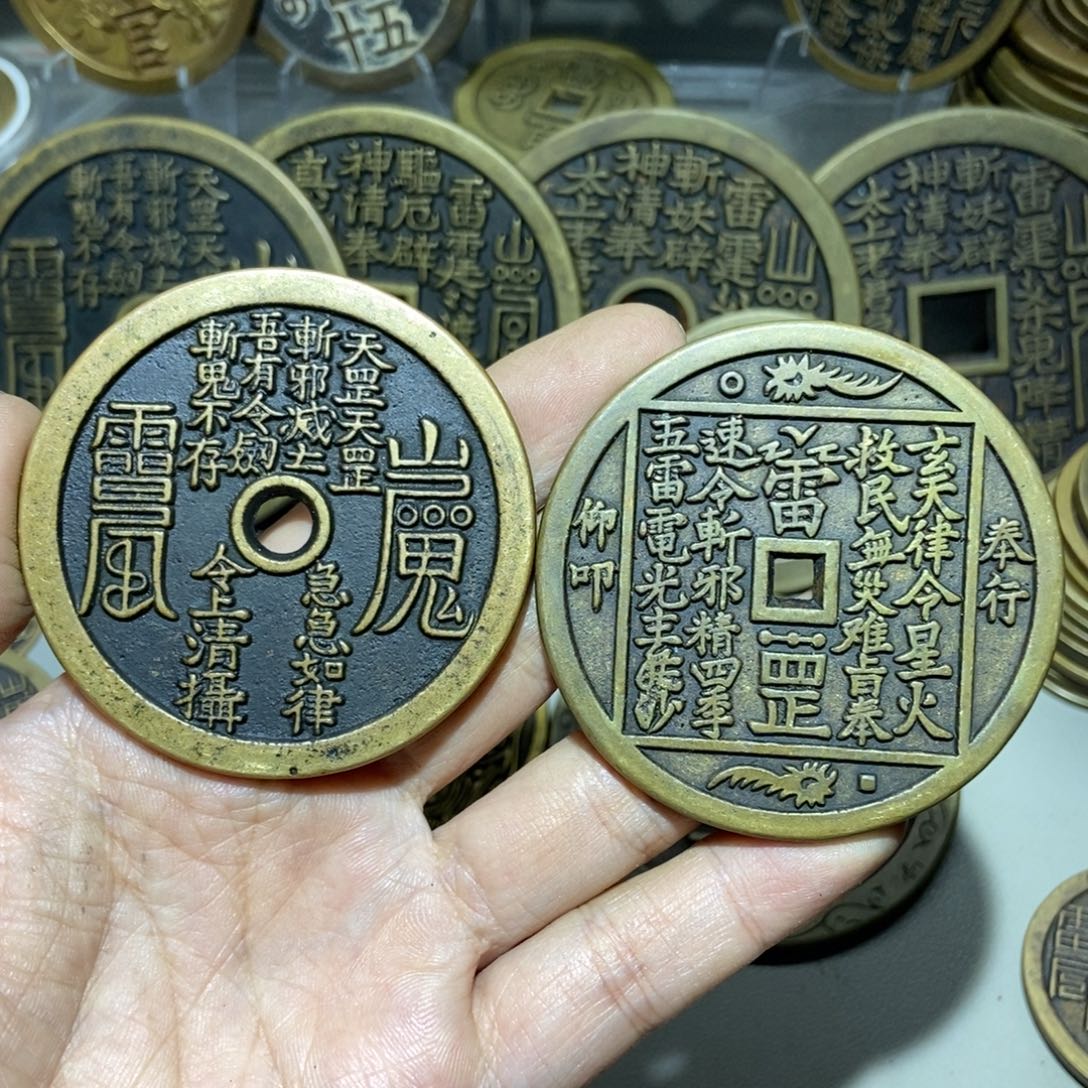 铜翻砂铸造现代工艺品