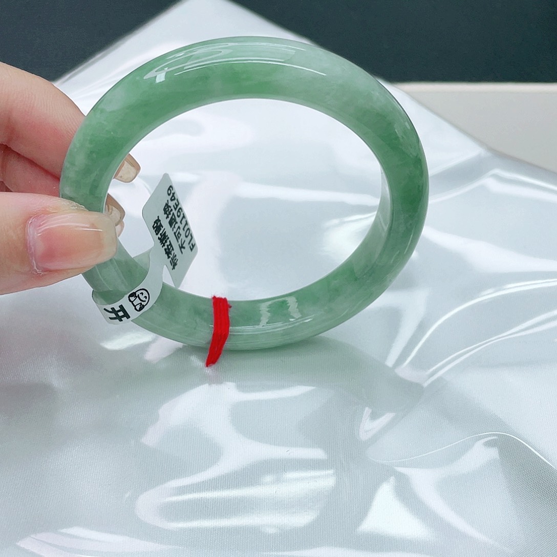 翡翠手镯未镶嵌正58,5