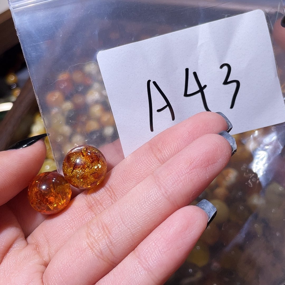 染***作未镶嵌琥珀裸石福利