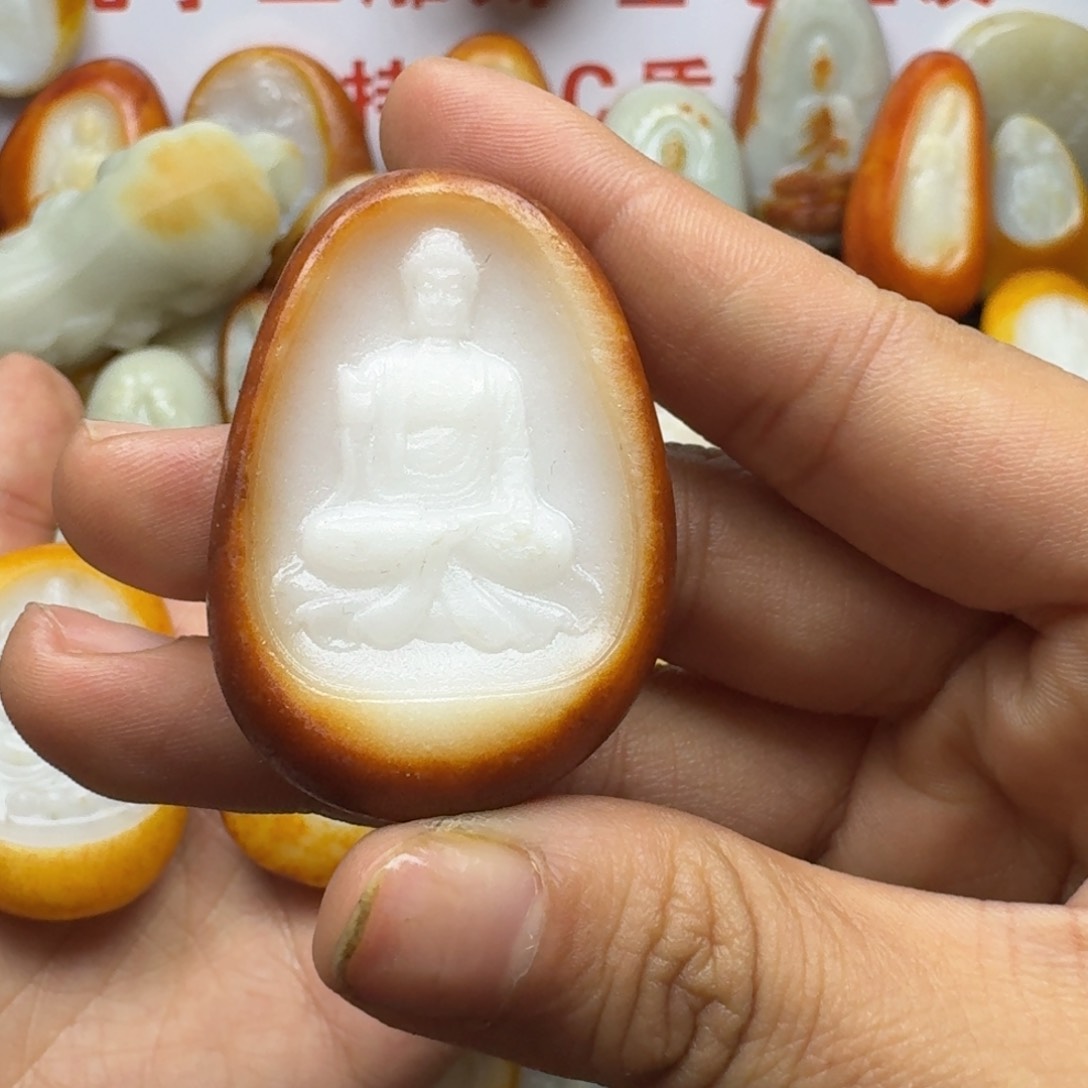 和田玉颈饰未镶嵌楼*森