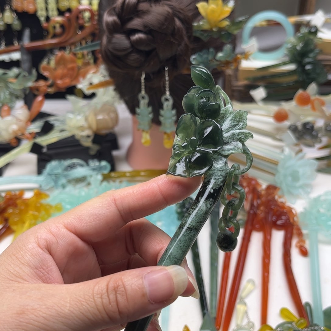 蛇纹石玉发饰合金