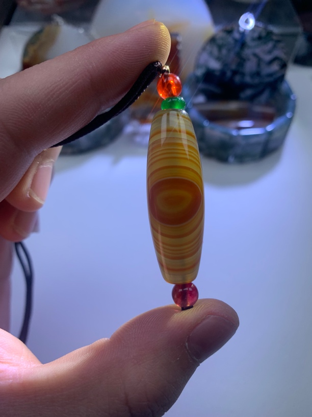 天然玛瑙眼睛桶珠