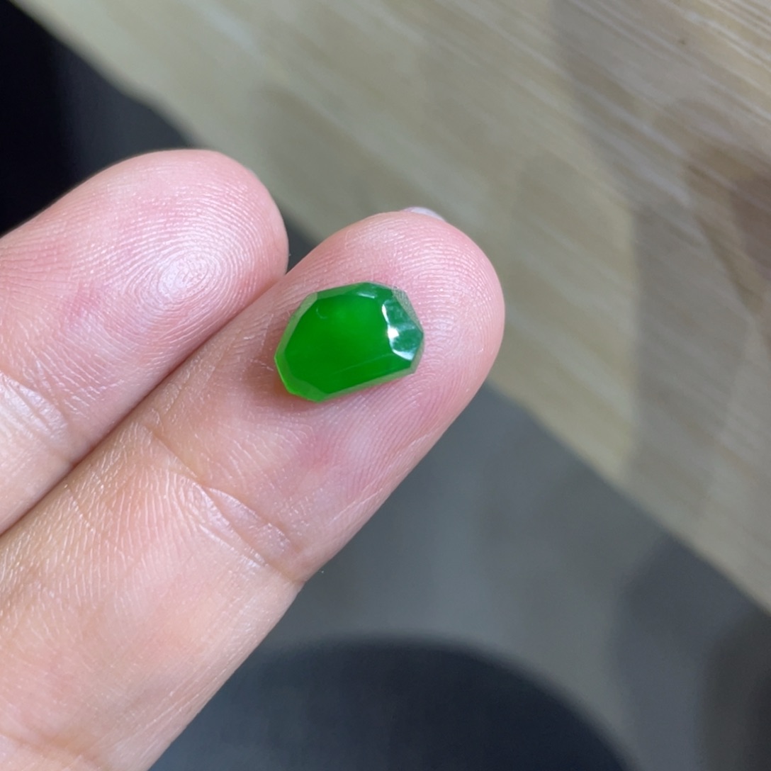 未镶嵌定制翡翠随行
