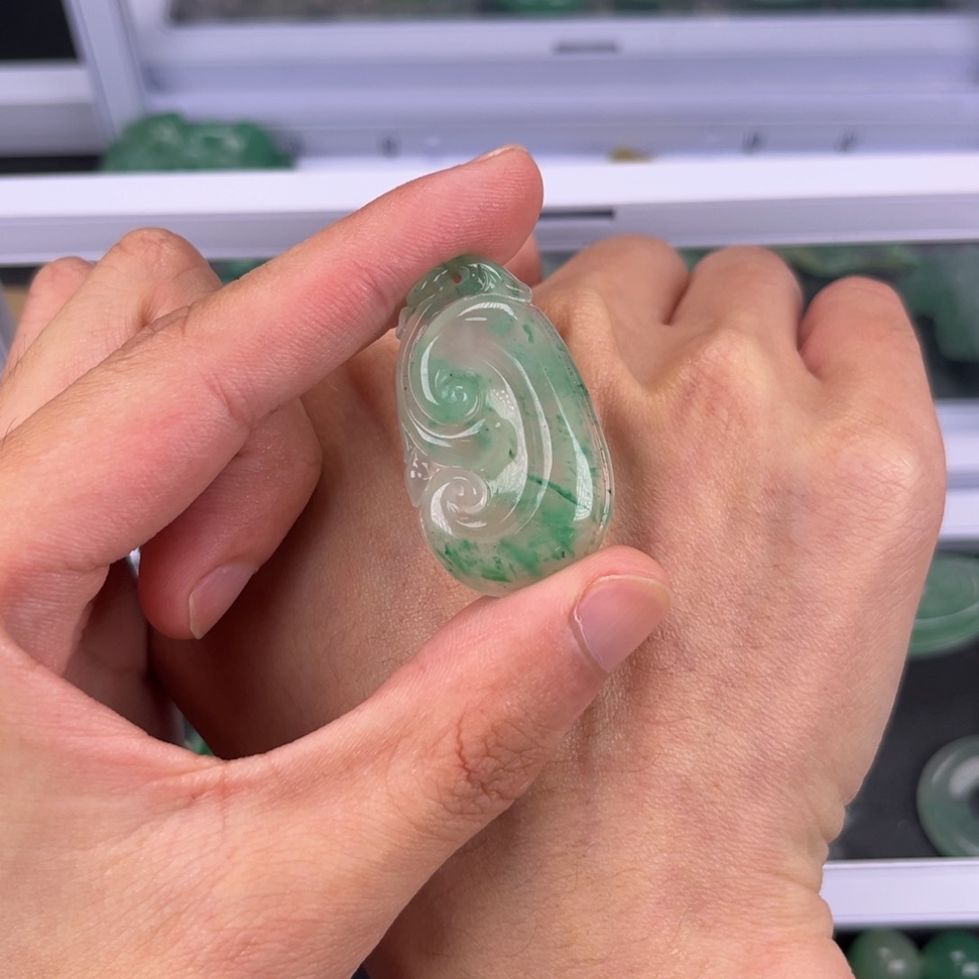 石英质玉颈饰未镶嵌jkkkmm