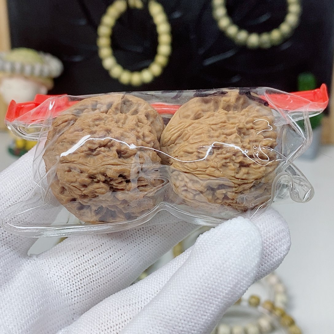 星月菩提手串原皮核桃