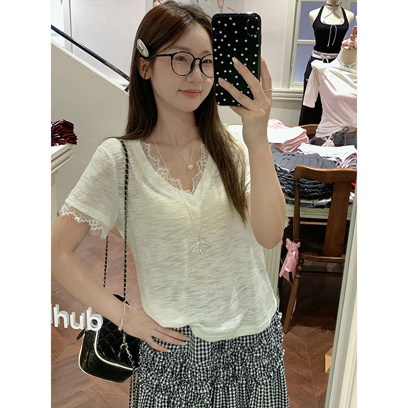 设计感蕾丝拼接短袖t恤女夏季新款显瘦别致白色打底上衣