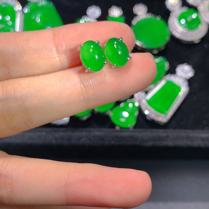 翡翠银S925镶嵌耳饰一对