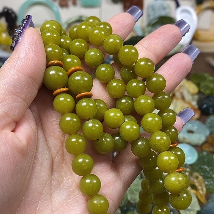 蛇纹石玉项链未镶嵌