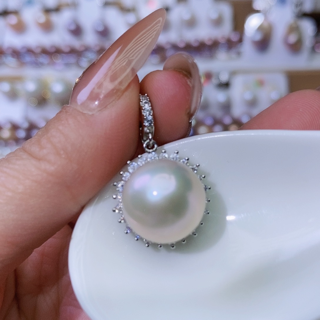 淡水珍珠颈饰合金