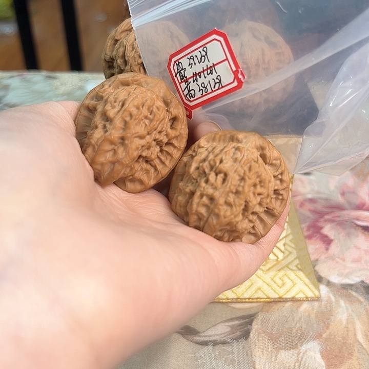 文玩核桃把件非嫁接马老四