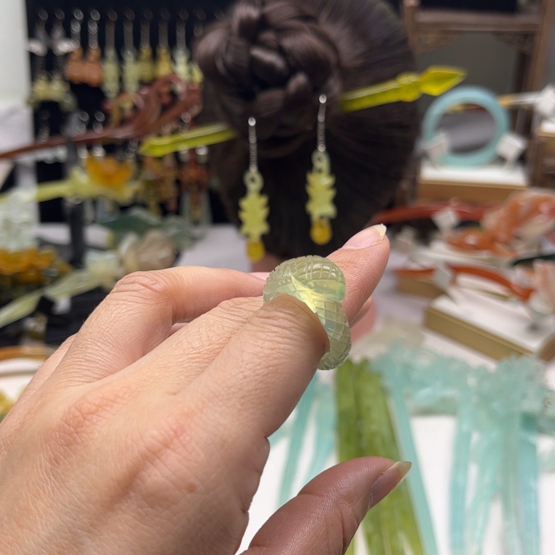 蛇纹石玉发饰合金