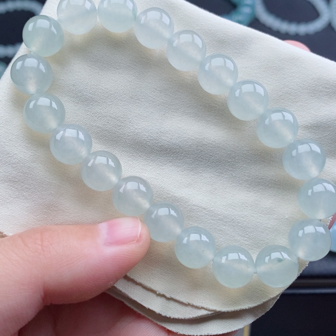 翡翠未镶嵌手串珠宝