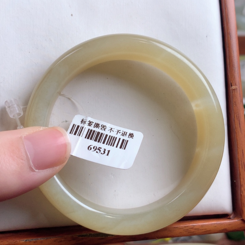 【闪购商品】和田玉手镯未镶嵌