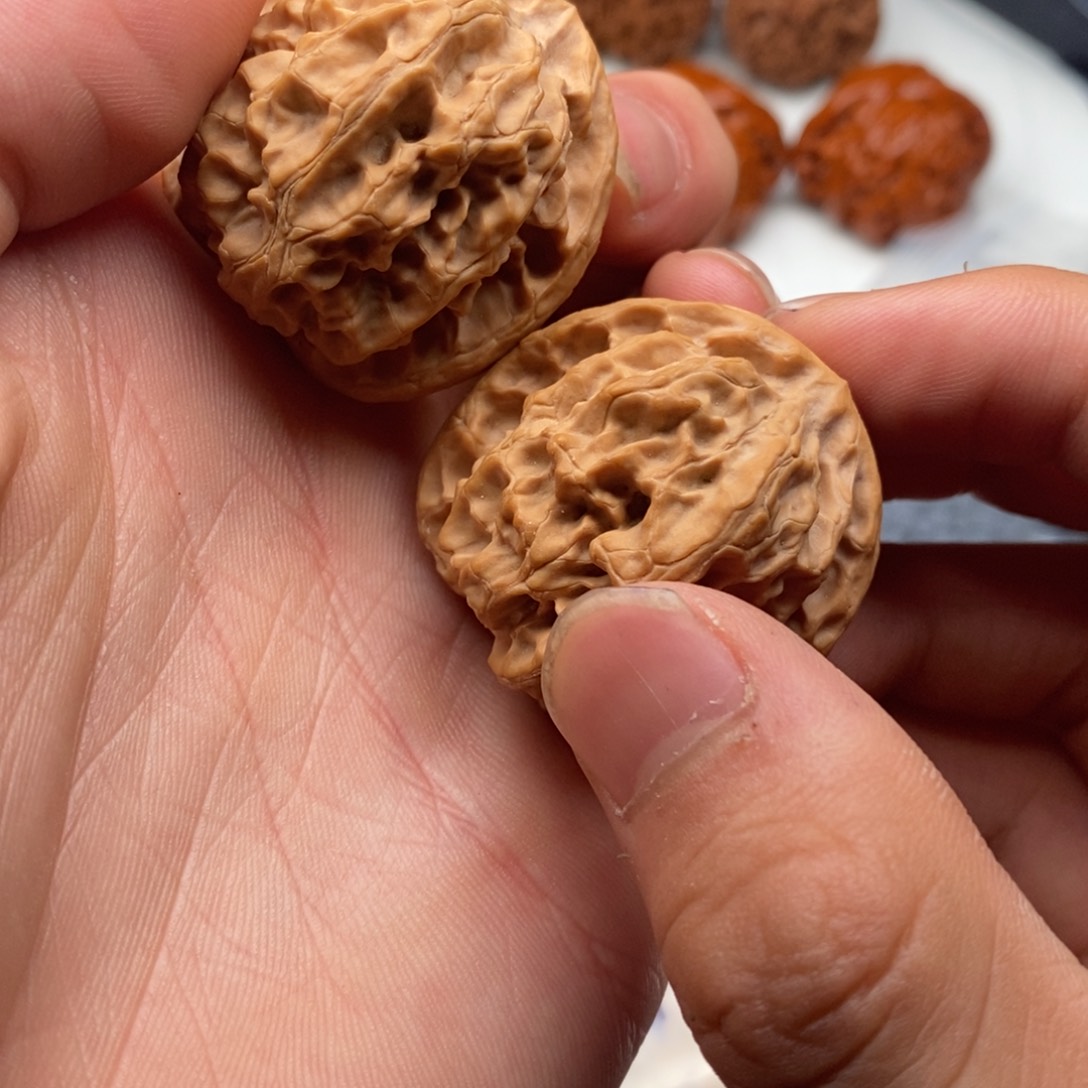 文玩核桃吊坠哈*～直播福利