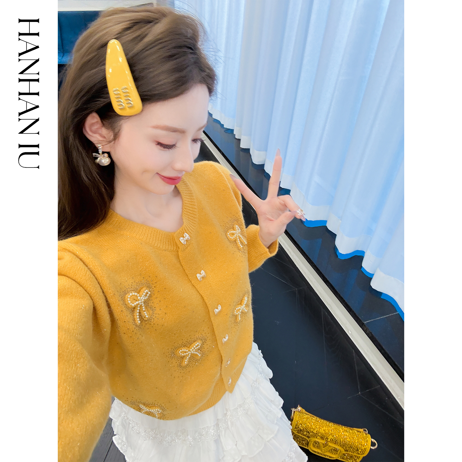 韩韩IU【活力甜宠】高定重工抗起球工艺手工立体蝴蝶秋冬圆领开衫