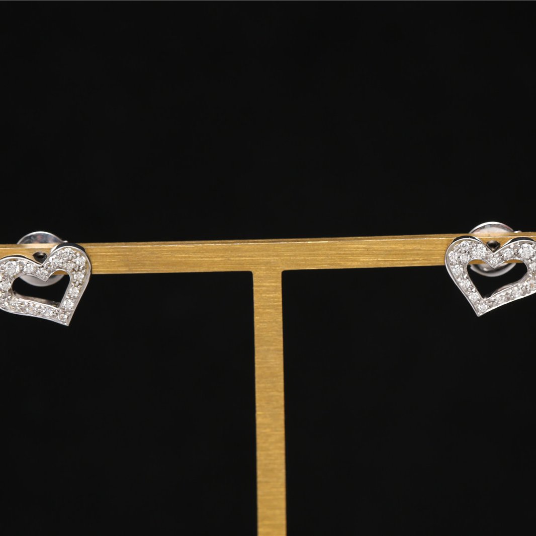 99新 Piaget/伯爵 珊珊专属 PIAGET HEART爱心满钻耳钉