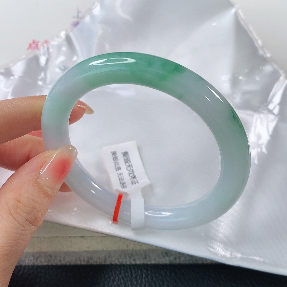 翡翠手镯未镶嵌 圆条①⑥③