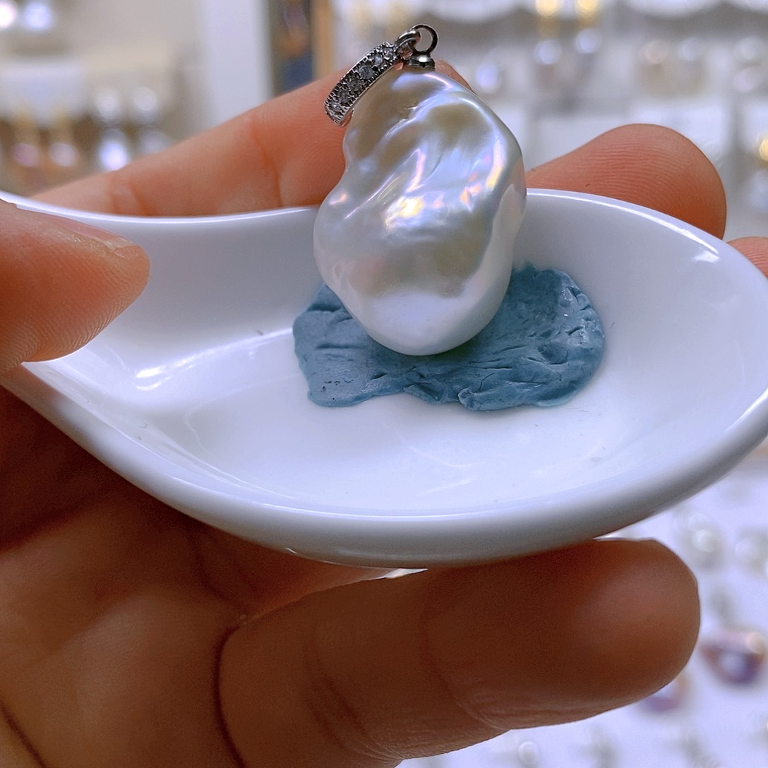 淡水珍珠合金颈饰