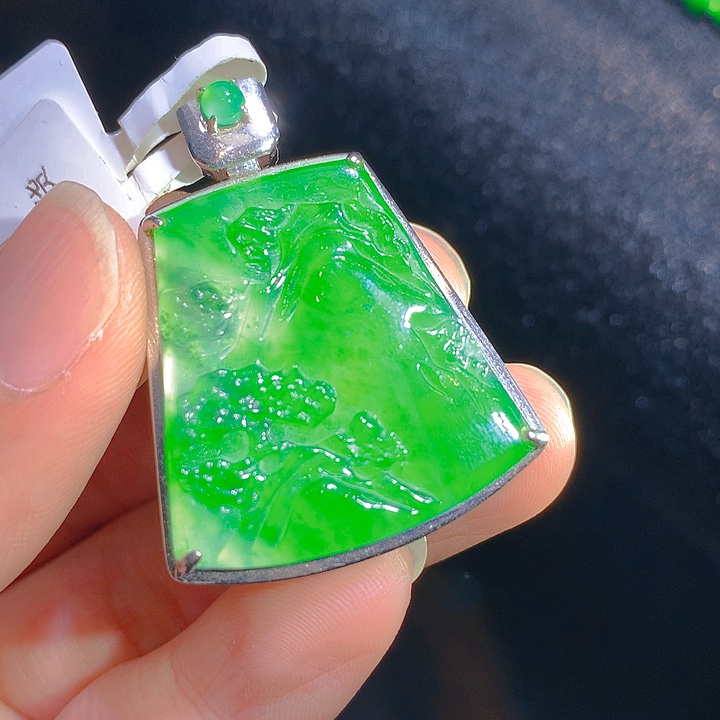 【闪购商品】翡翠颈饰未镶嵌翡翠