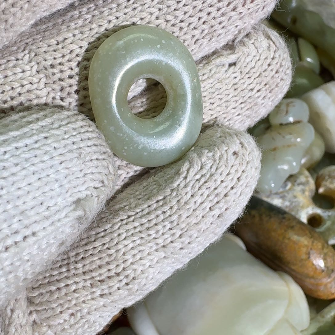 和田玉（糖玉）挂件未镶嵌