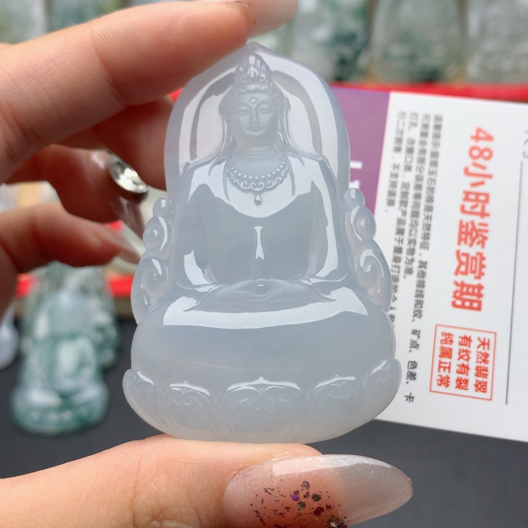 翡翠未镶嵌颈饰素有观音