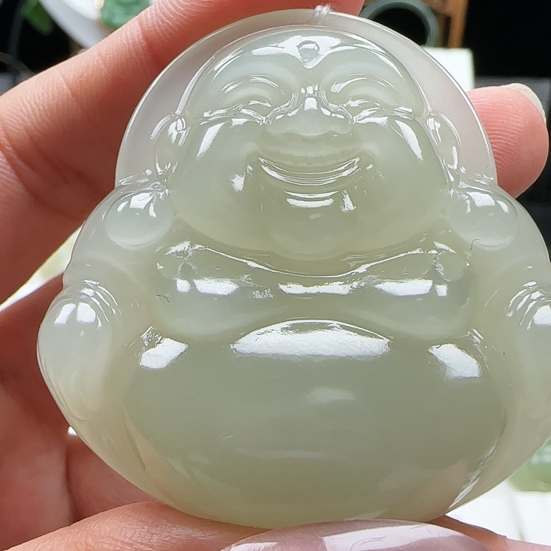 和田玉足金镶嵌颈饰