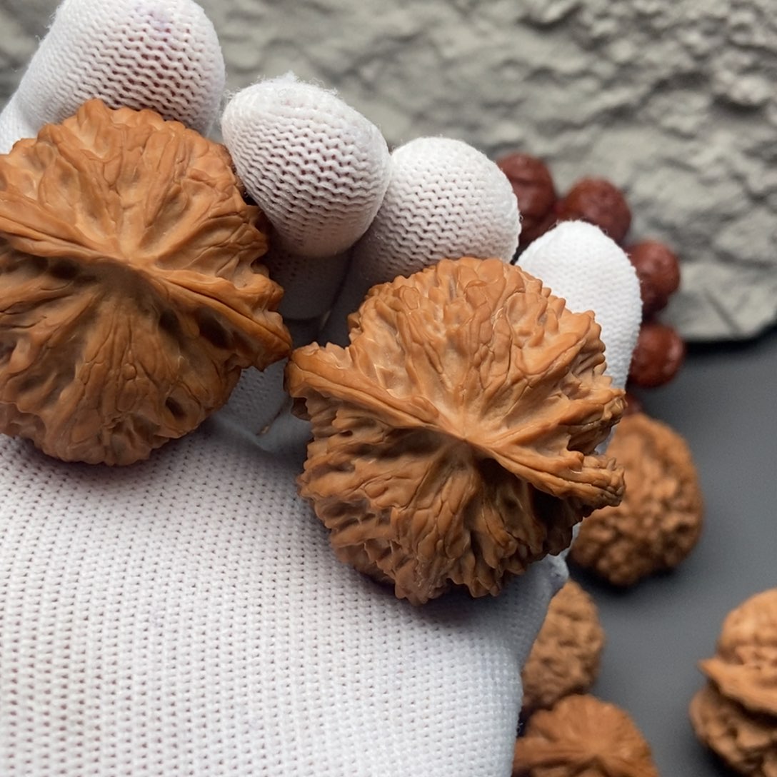 文玩核桃吊坠43苹果园