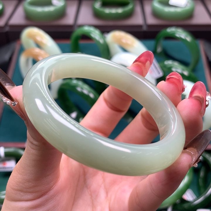 未镶嵌手镯和田玉5253