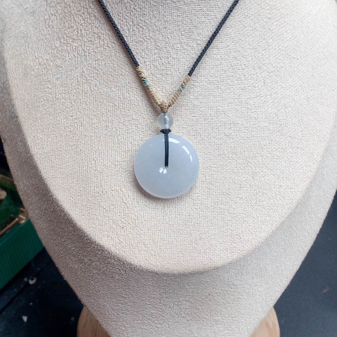 【闪购商品】翡翠颈饰未镶嵌22555888999000