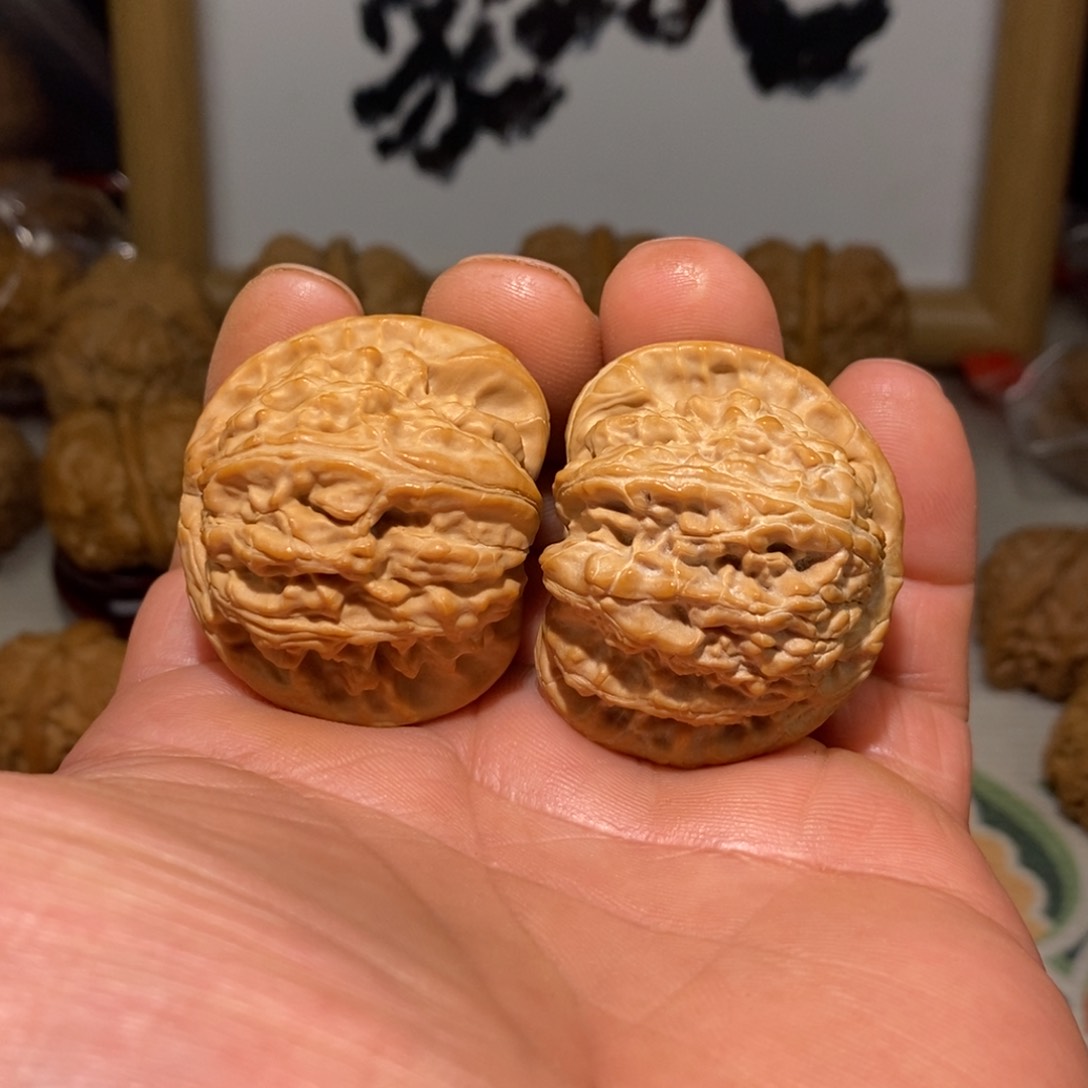 文玩核桃把件39尺球白