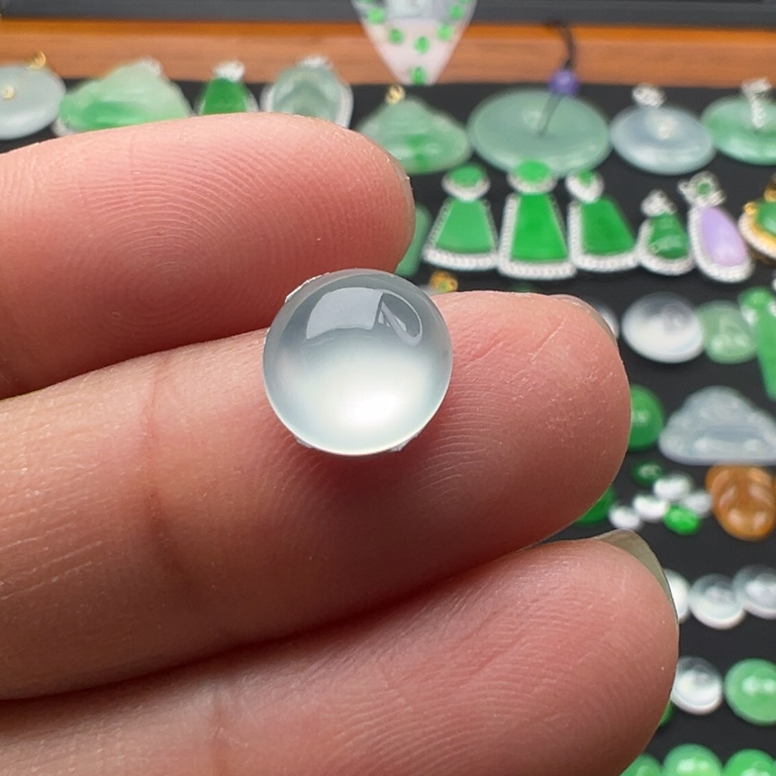 翡翠颈饰未镶嵌蛋8.9