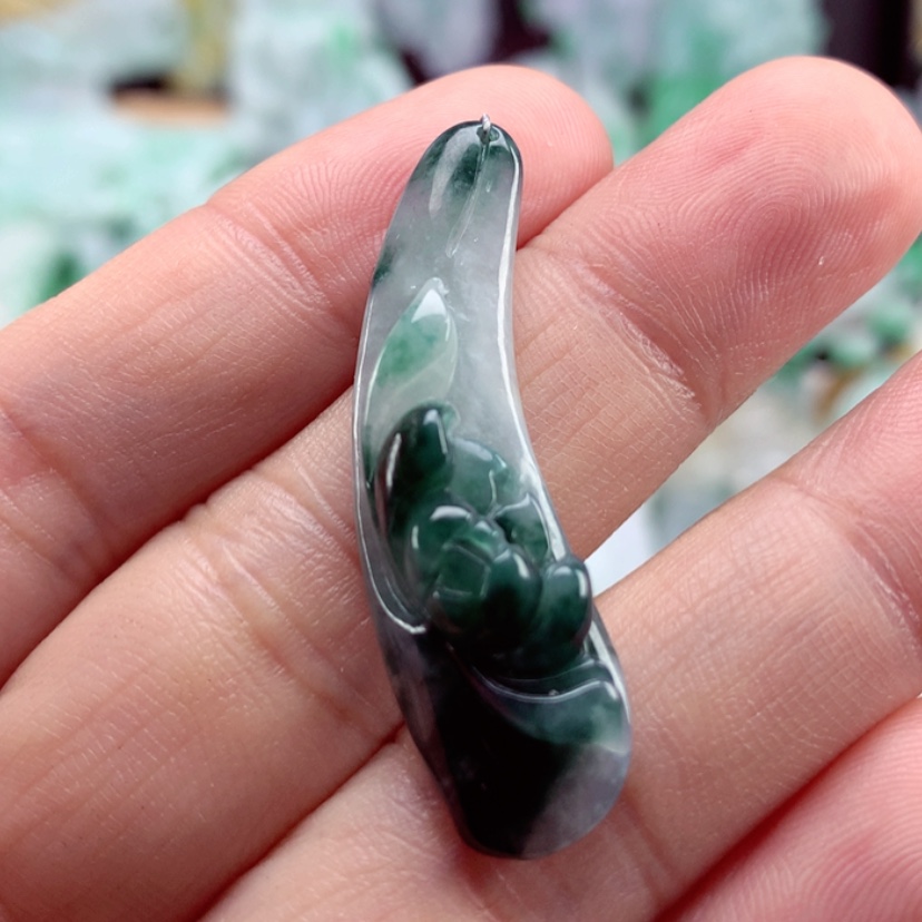 【闪购商品】翡翠吊坠(不含链)未镶嵌