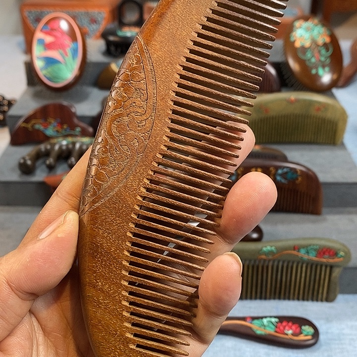 稳定木金丝檀木梳子