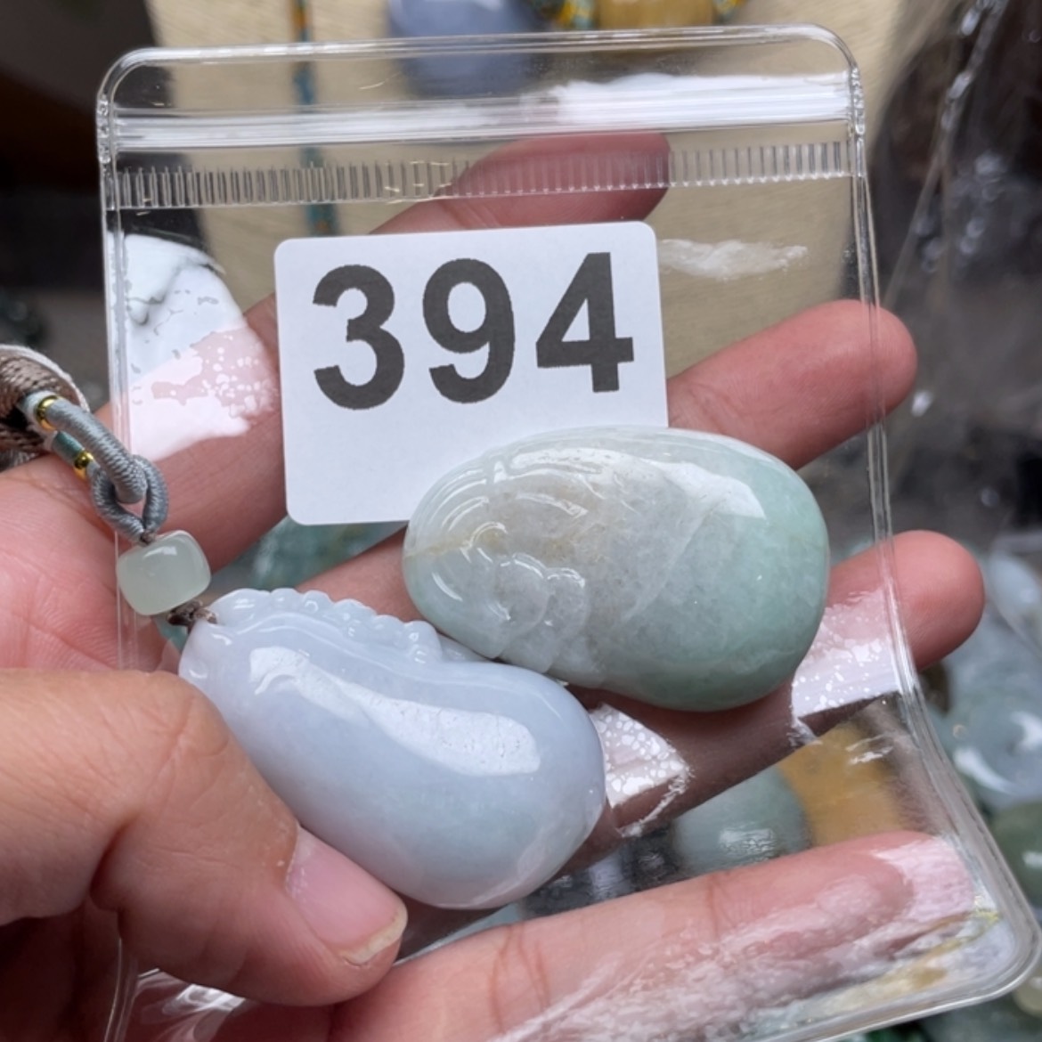 【闪购商品】翡翠颈饰未镶嵌两**宝翡翠