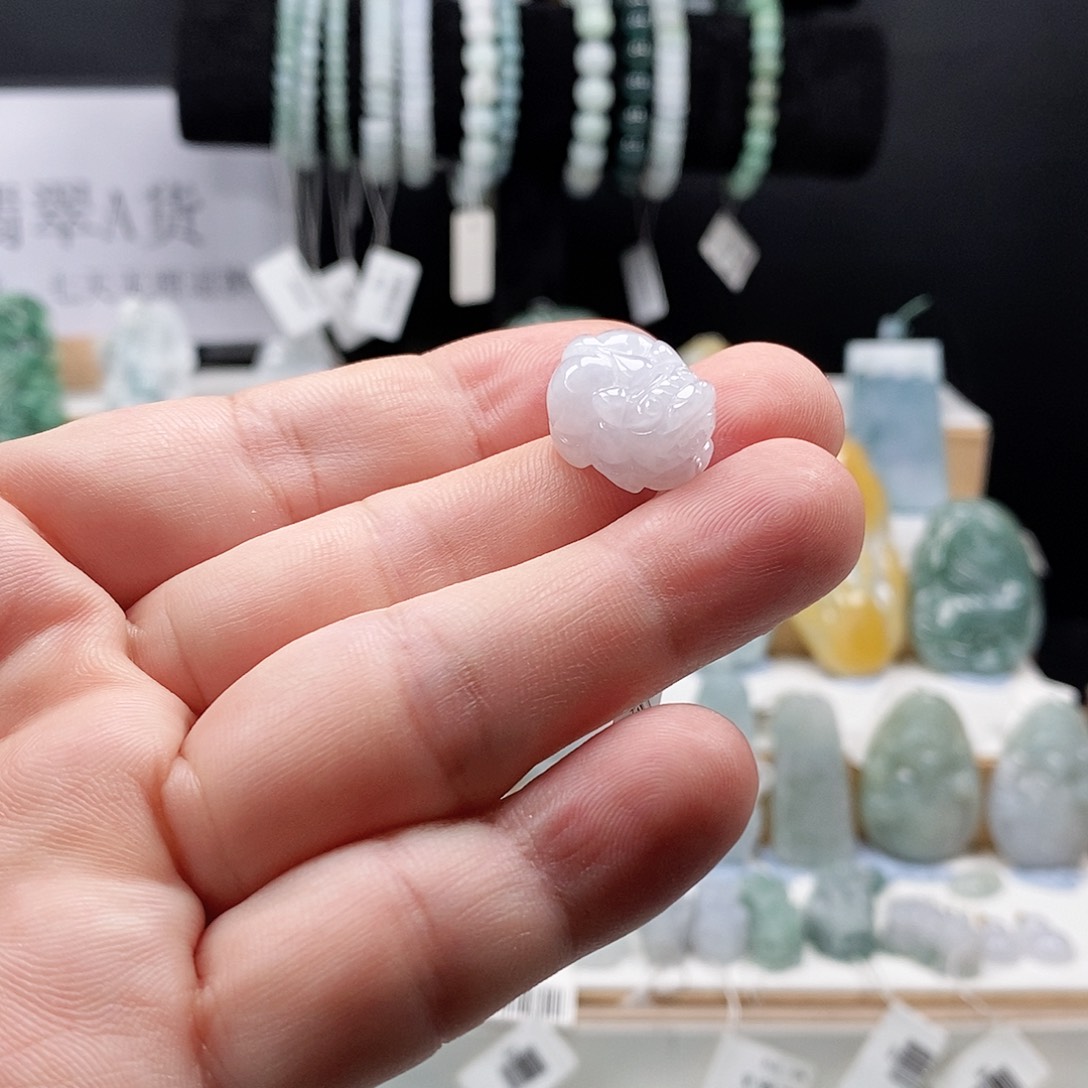 翡翠未镶嵌吊坠(不含链)9貔貅