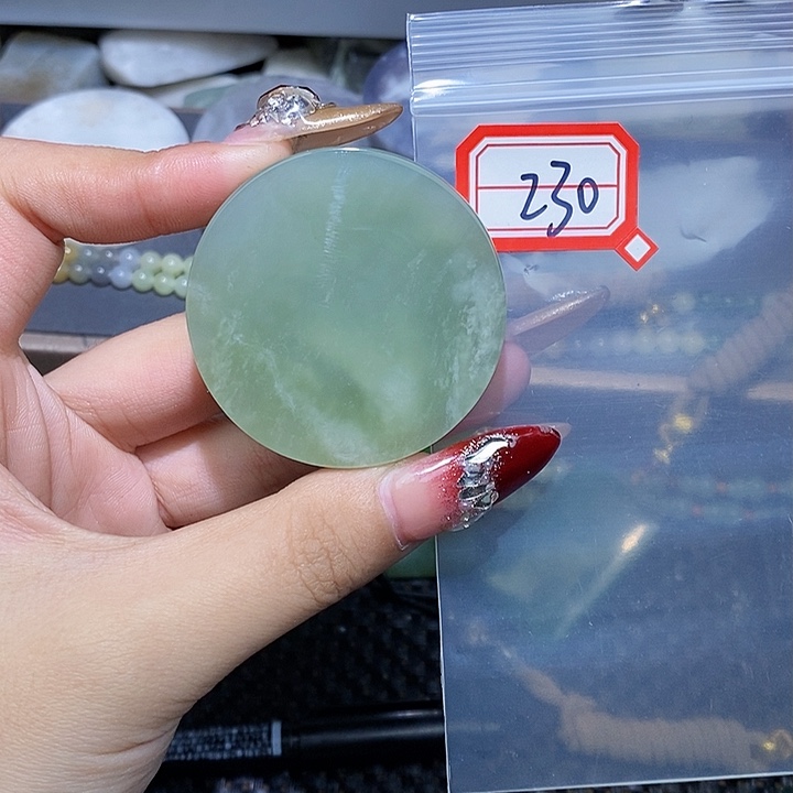 和田玉和田玉边角料随机发未镶嵌