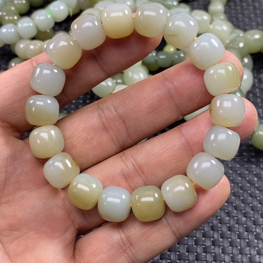 和田玉手链未镶嵌